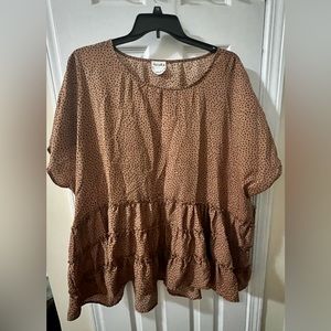 Arula Top